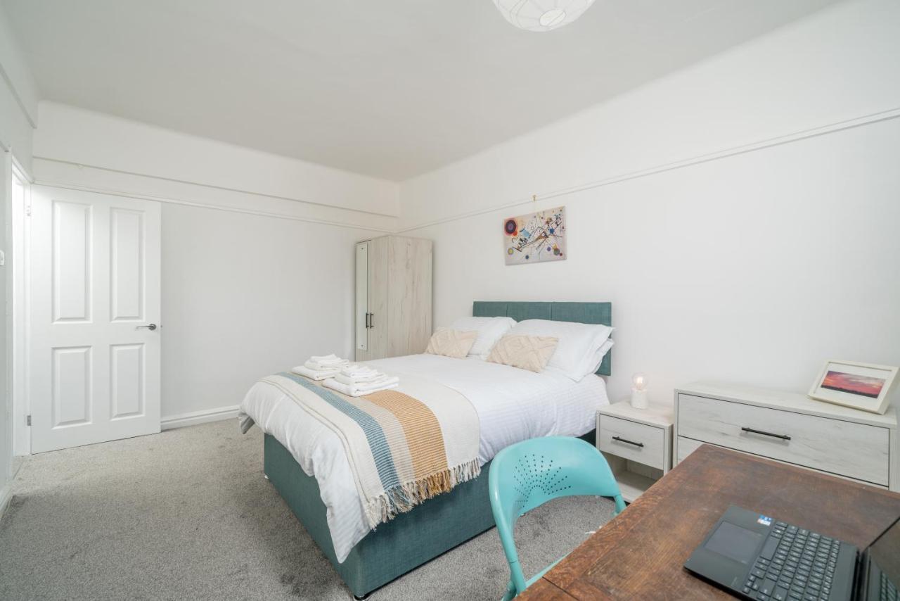 Bright West Hampstead Retreat Apartment Лондон Екстериор снимка