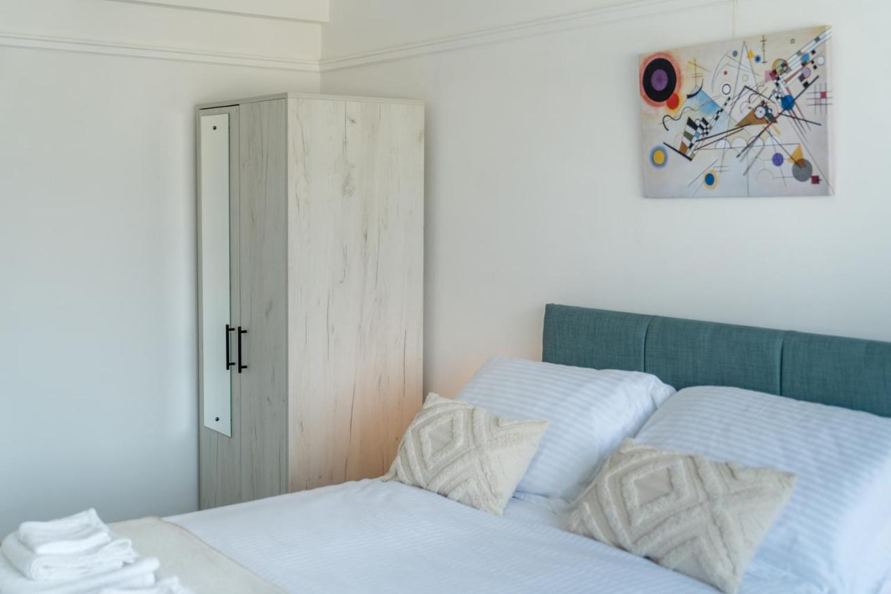 Bright West Hampstead Retreat Apartment Лондон Екстериор снимка