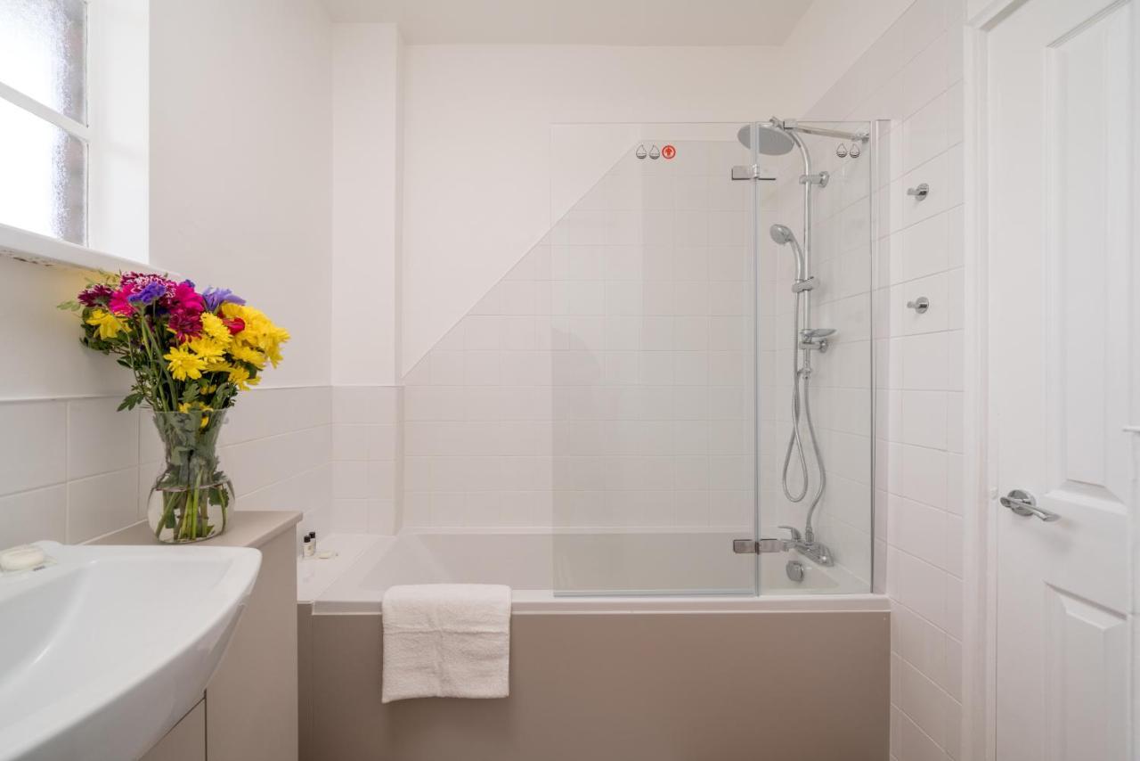 Bright West Hampstead Retreat Apartment Лондон Екстериор снимка